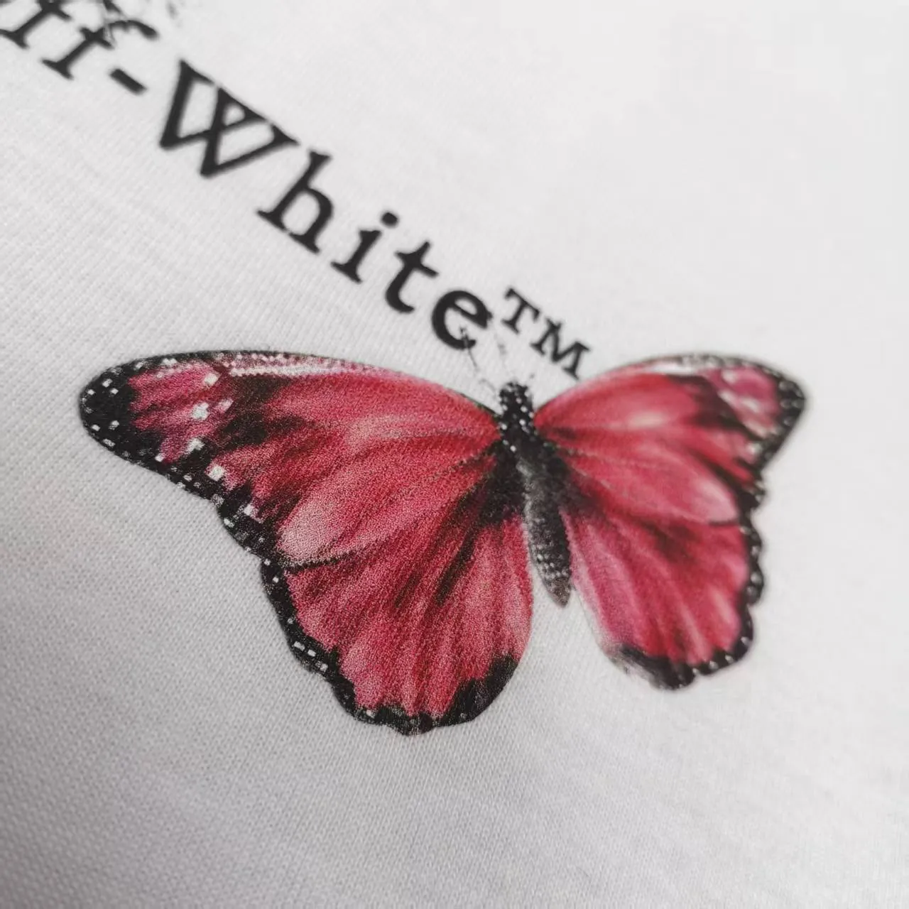 Top version ❤️off white new loose version butterfly arrow short-sleeved T-shirt Size: S M L XL Color: Black White P240
